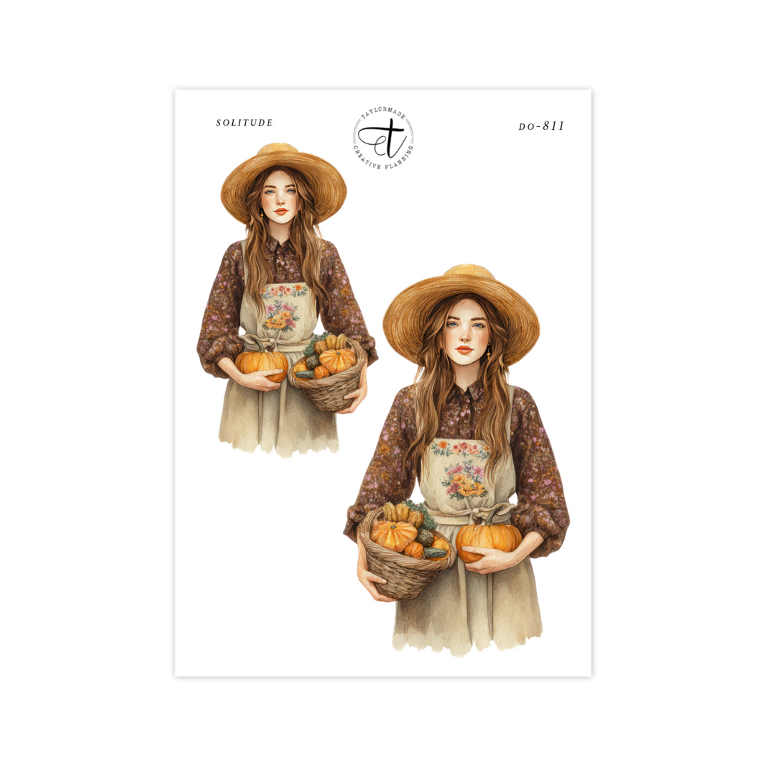 D0-811 Solitude Fashion Doll